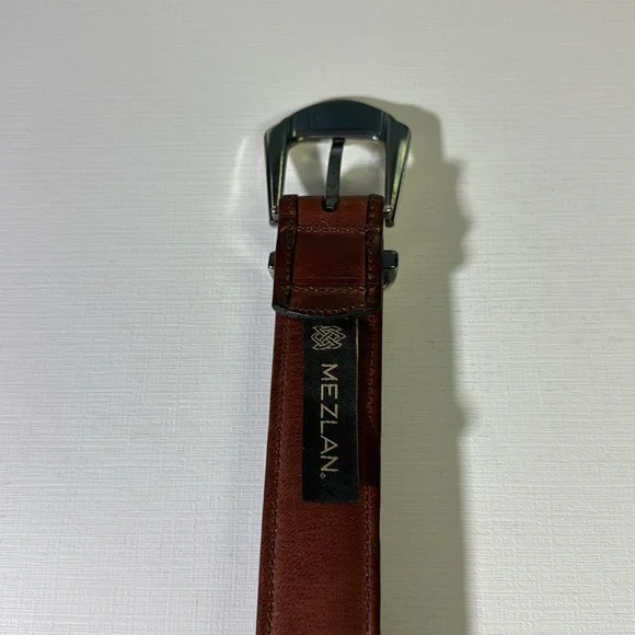 Mezlan mens 44 brown leather metal tipped luxury belt made in Spain EUC